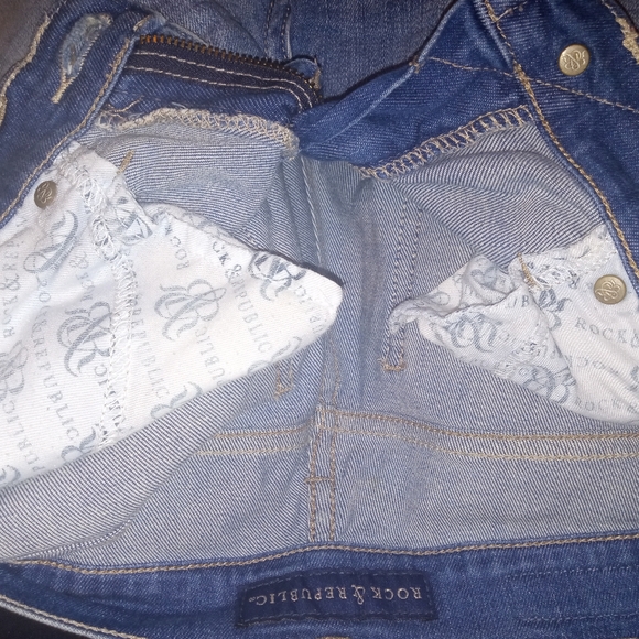 Women's Rock & Republic Indee Jeans Light wash destroyed Size 2 - Picture 13 of 14